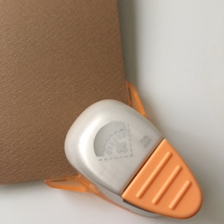 クラフトパンチ